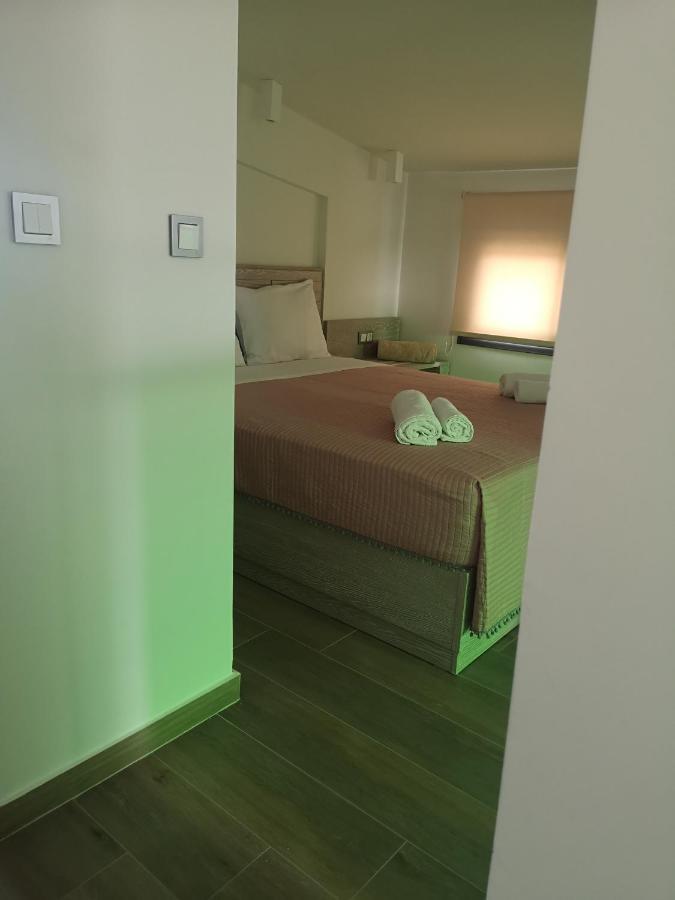 Amalia Deluxe Villas Nea Vrasna Bagian luar foto