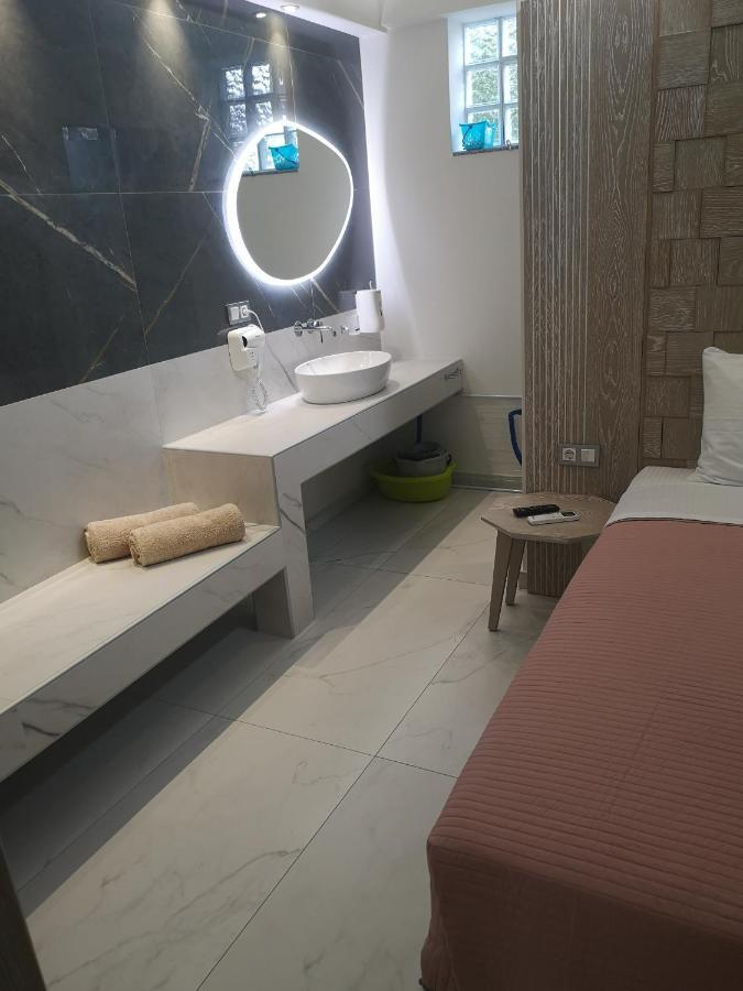 Amalia Deluxe Villas Nea Vrasna Bagian luar foto